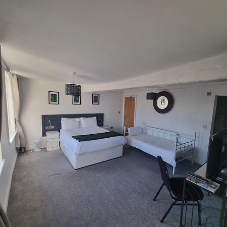 The White Hart Hotel Uttoxeter Ngoại thất bức ảnh